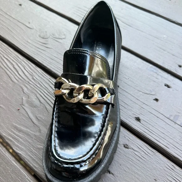 Guess Hillford Lug Sole Loafers Chunky Platform Women’s US 10M Gold Chain - Picture 9 of 11